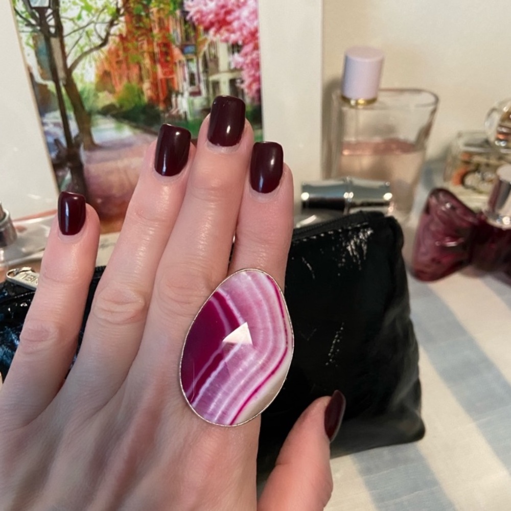 💞 Stone Statement Ring